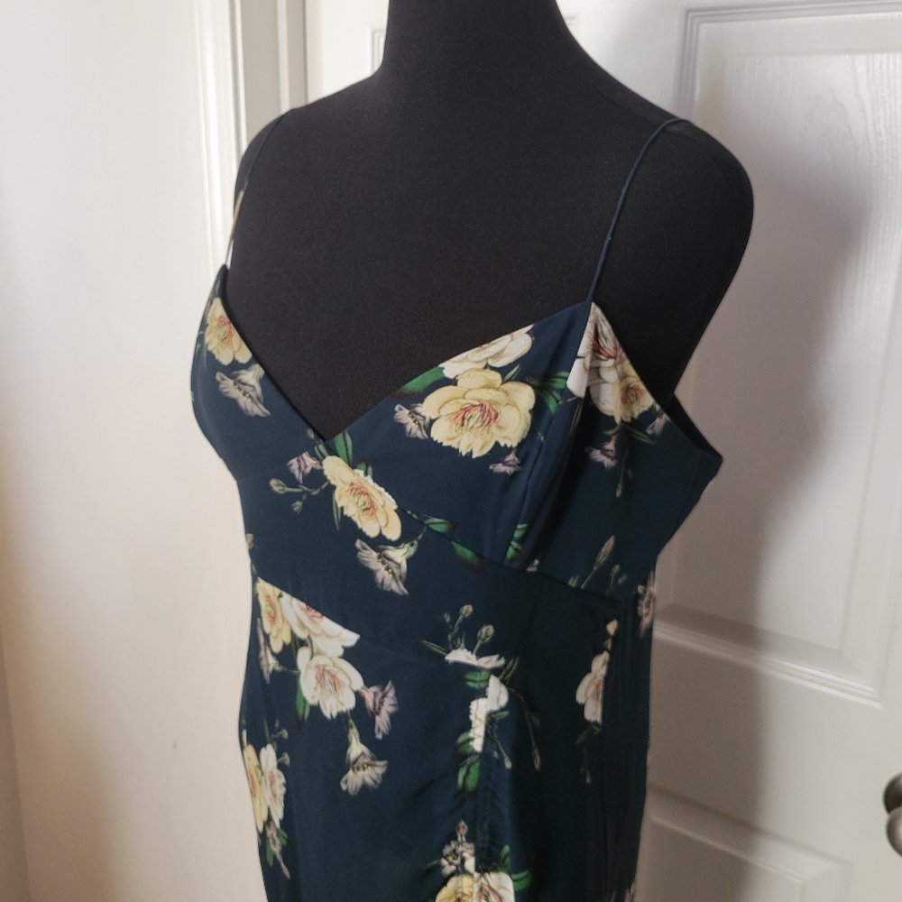 EUC Nicholas Dress - Picture 7 of 16